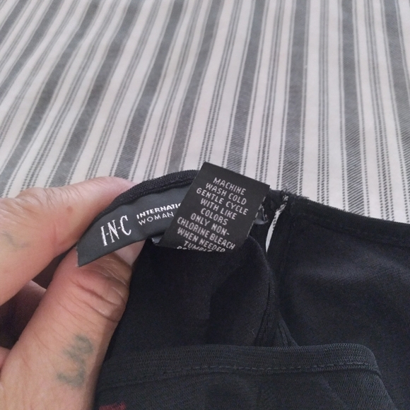 Sheer black and floral print long sleeve top - Picture 6 of 8